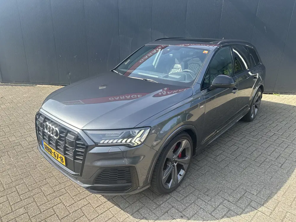 Audi Q7 60 TFSI e quattro S-Line Competition uit 2020, foto 3