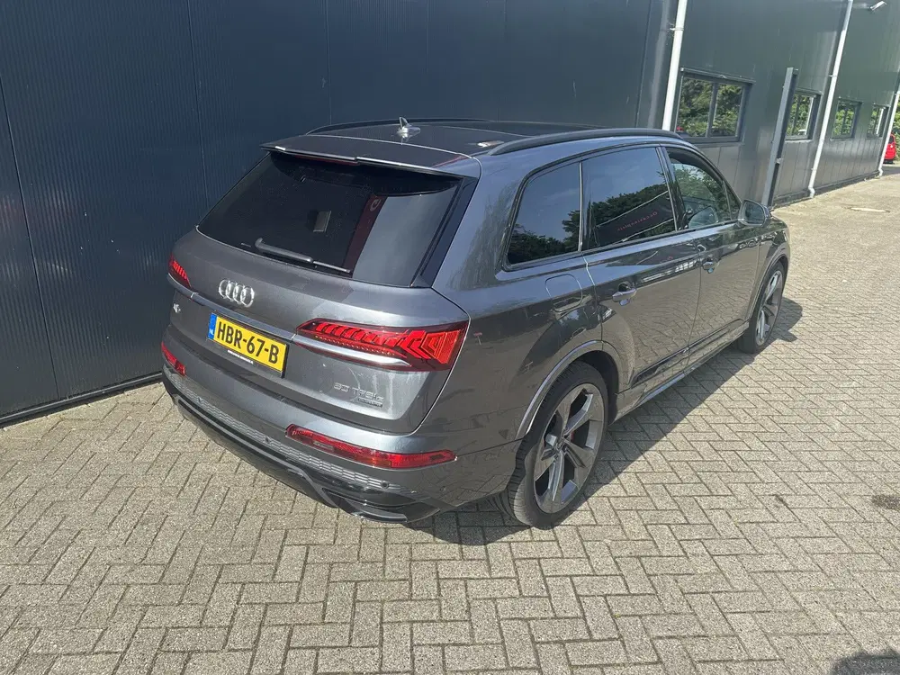 Audi Q7 60 TFSI e quattro S-Line Competition uit 2020, foto 6