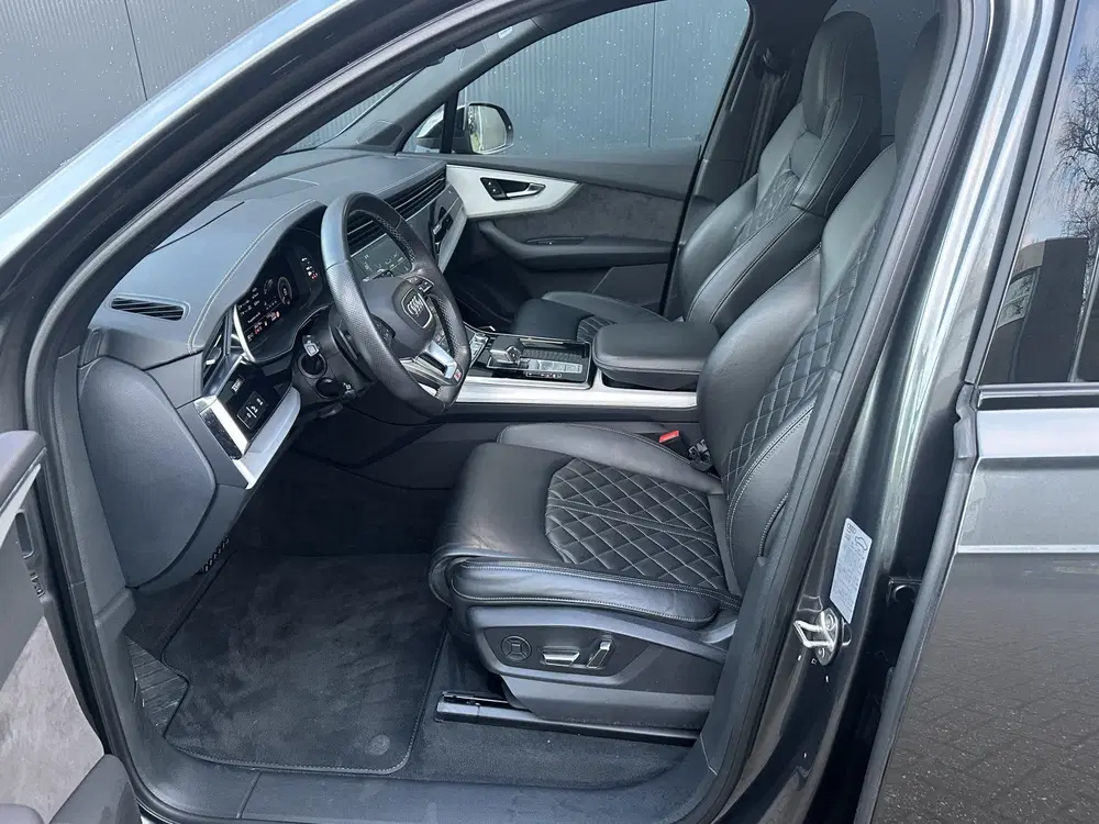 Audi Q7 60 TFSI e quattro S-Line Competition uit 2020, foto 9