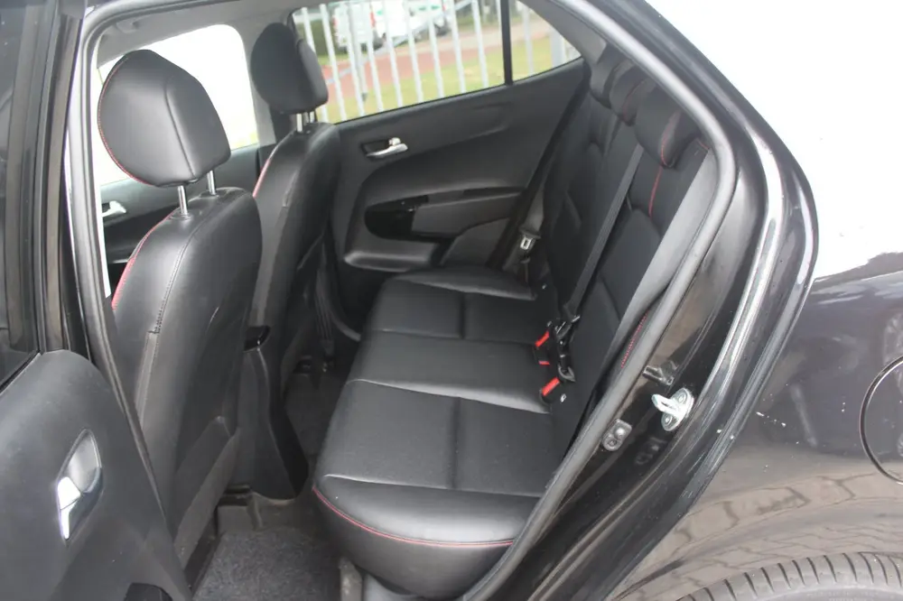 Kia Picanto 1.0 T-GDI GT-Line stoel&stuur verw, camera uit 2019, foto 12