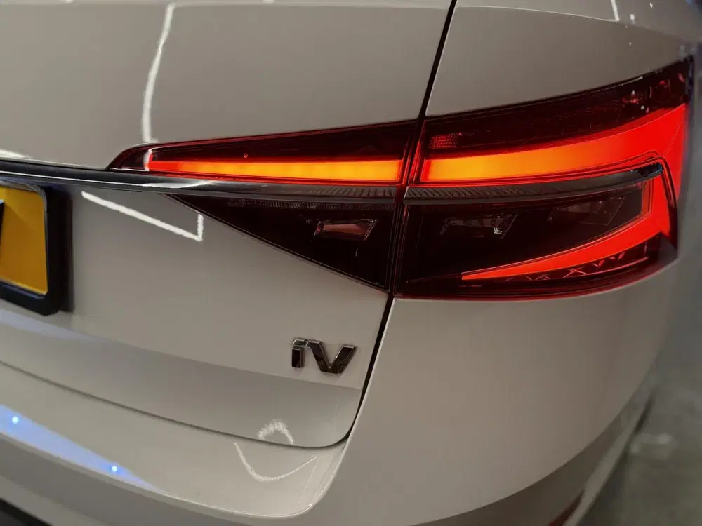 Skoda Superb 1.4 TSI iV Business Edition Plus DealerO uit 2020, foto 5
