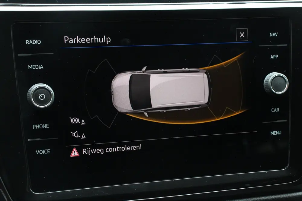 Volkswagen Touran 1.5 TSI DSG Highline 7p Navigatie Apple Ca uit 2021, foto 18