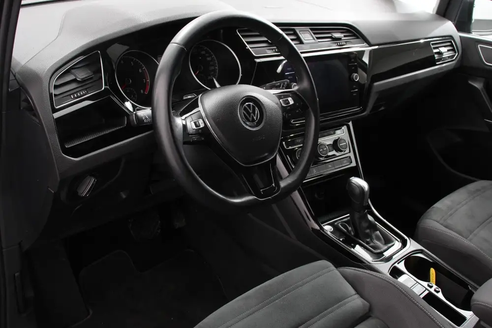 Volkswagen Touran 1.5 TSI DSG Highline 7p Navigatie Apple Ca uit 2021, foto 7