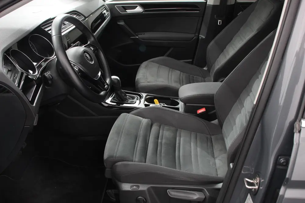 Volkswagen Touran 1.5 TSI DSG Highline 7p Navigatie Apple Ca uit 2021, foto 8