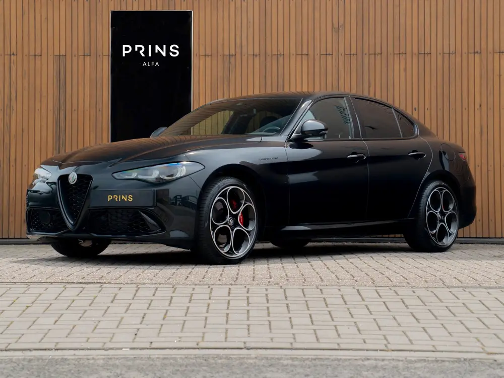 Alfa Romeo Giulia 2.0 T GME AWD Competizione uit 2023