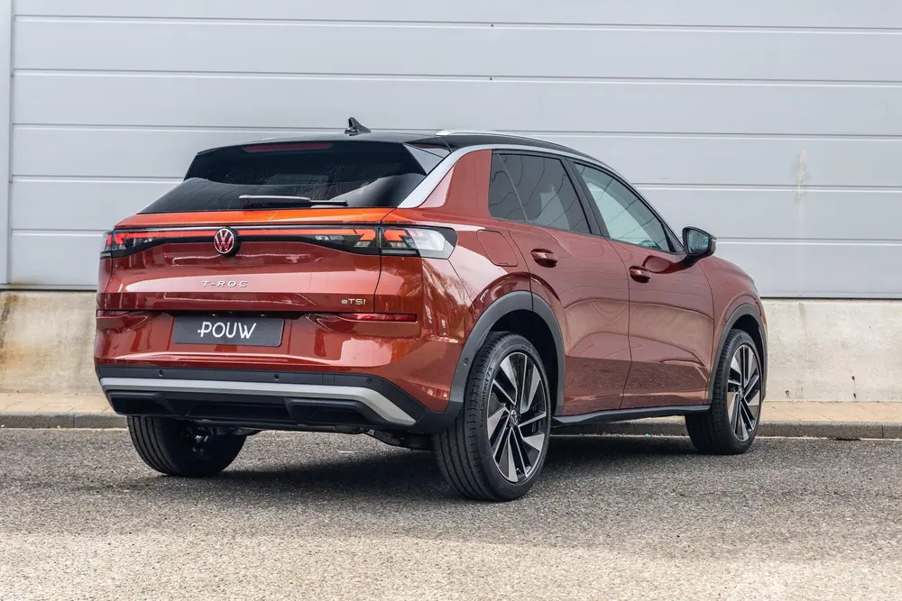 Volkswagen T-Roc 1.5 eTsi 150pk Style First Edition | Trekha uit 2026, foto 2