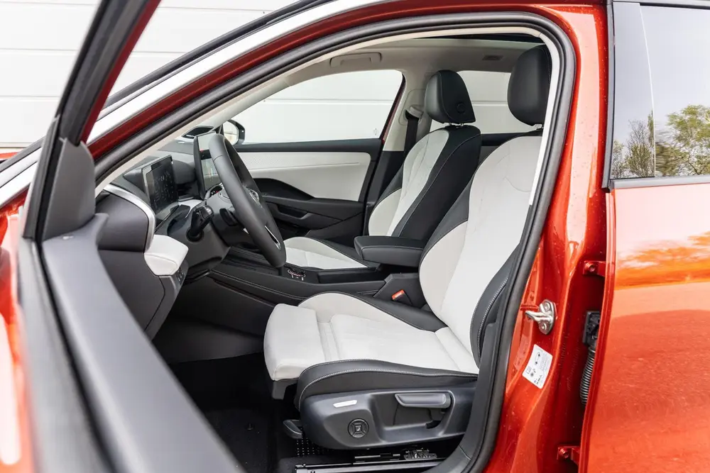 Volkswagen T-Roc 1.5 eTsi 150pk Style First Edition | Trekha uit 2026, foto 4
