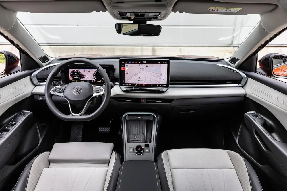 Volkswagen T-Roc 1.5 eTsi 150pk Style First Edition | Trekha uit 2026, foto 5