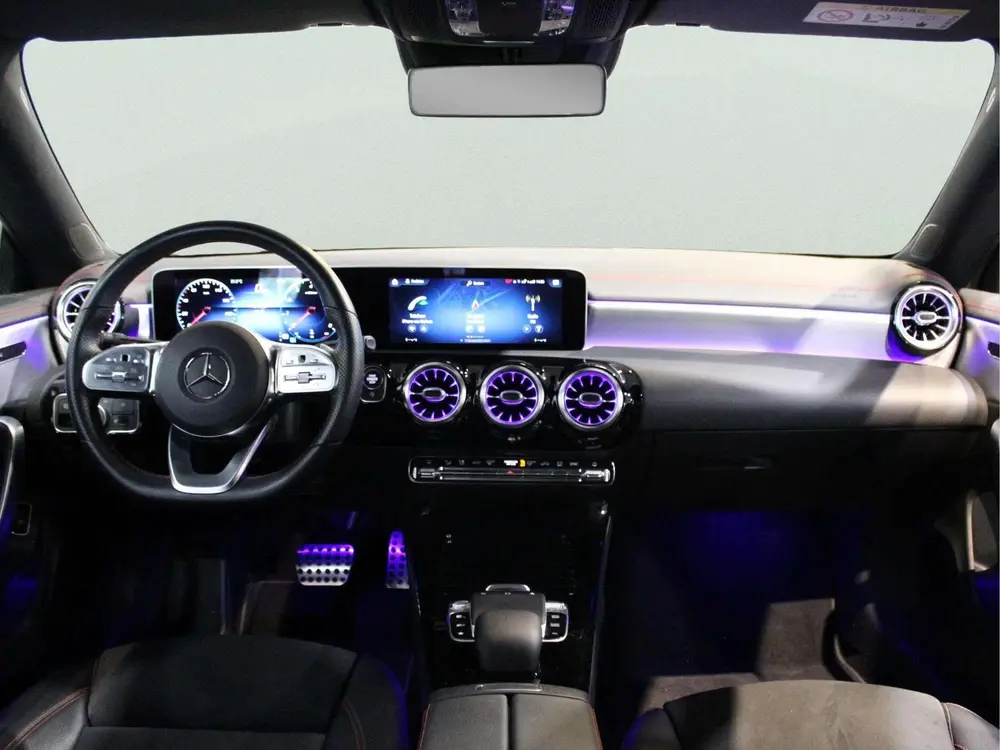 Mercedes-Benz CLA CLA Coupé 200 Business Solution AMG uit 2019, foto 12