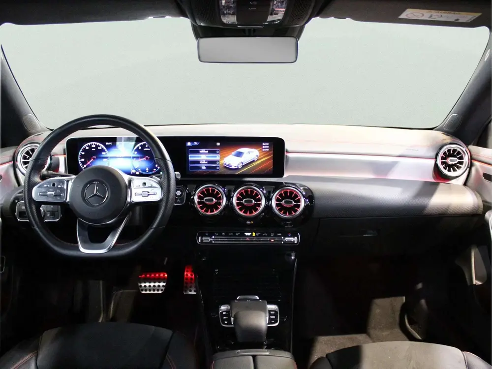 Mercedes-Benz CLA CLA Coupé 200 Business Solution AMG uit 2019, foto 3