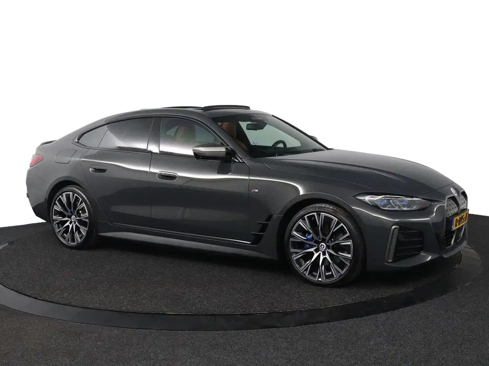 BMW i4 M50 High Executive 84 kWh uit 2022, foto 11