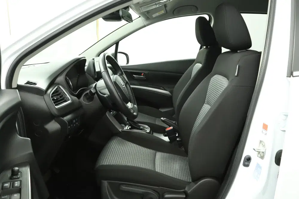 Suzuki S-Cross 1.5 Hybrid Select Climate control uit 2023, foto 17