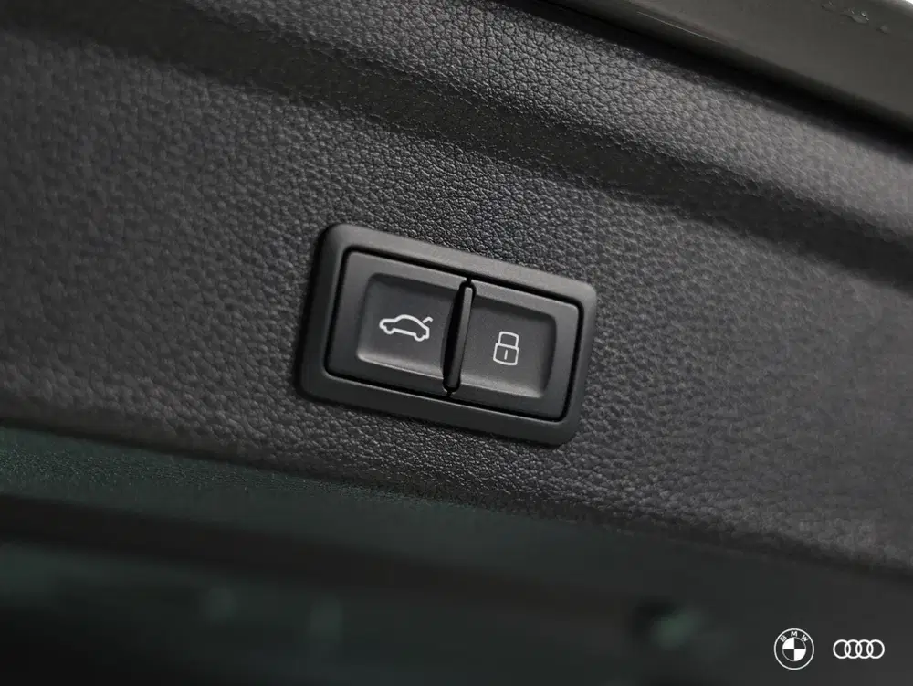 Audi Q3 45 TFSIe S LINE uit 2024, foto 9