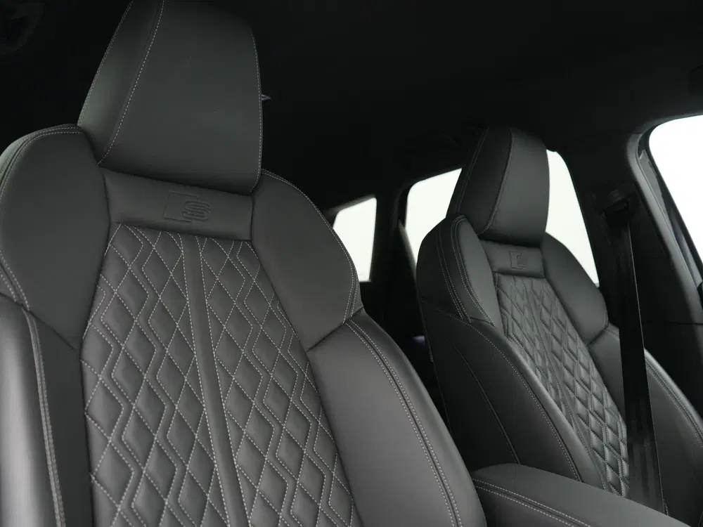 Audi Q4 e-tron 40 S edition 82 kWh 204pk Dealer O.H. uit 2024, foto 5