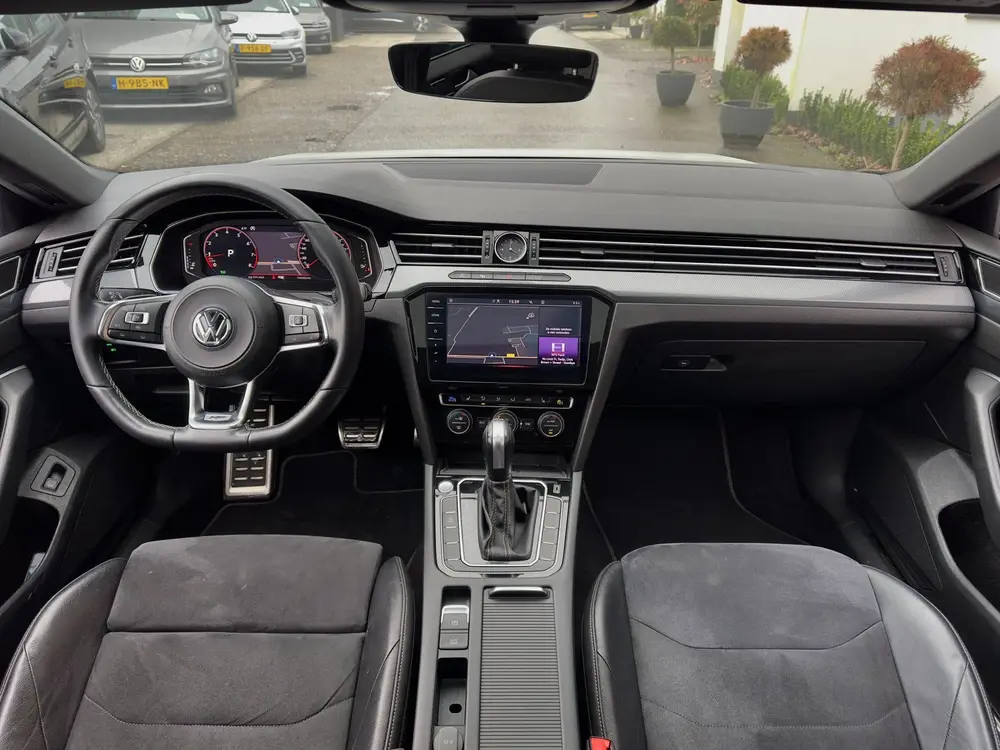 Volkswagen Arteon 2.0 TSI AUT7 3X R-LINE 191PK PANODAK LEDER uit 2020, foto 19