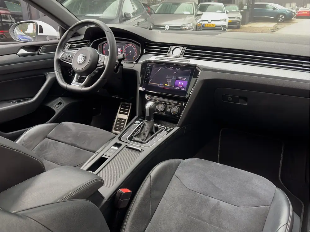 Volkswagen Arteon 2.0 TSI AUT7 3X R-LINE 191PK PANODAK LEDER uit 2020, foto 2