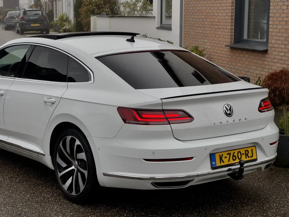 Volkswagen Arteon 2.0 TSI AUT7 3X R-LINE 191PK PANODAK LEDER uit 2020, foto 20