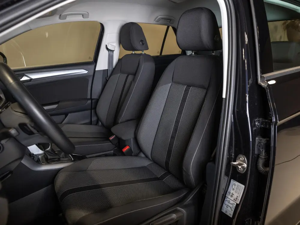 Volkswagen T-Roc 1.5 TSI Style 150pk / Stoelverwarming / Ach uit 2024, foto 5