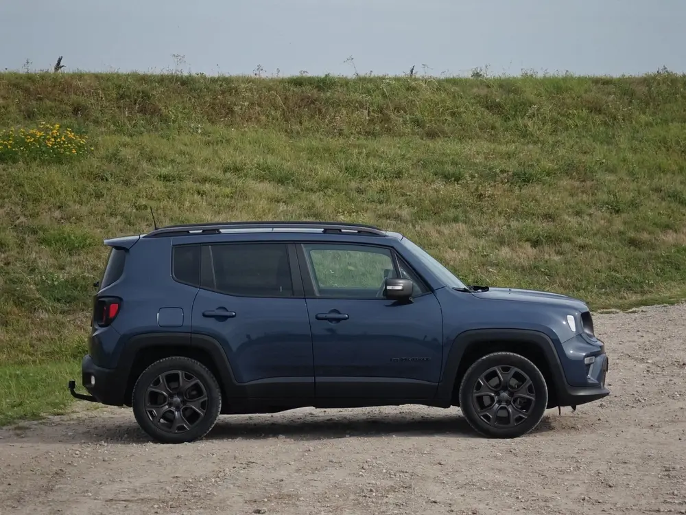 Jeep Renegade 240pk Plug-in Hybrid 80th Anniversary uit 2021, foto 10
