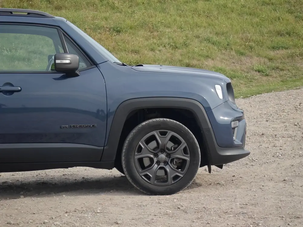 Jeep Renegade 240pk Plug-in Hybrid 80th Anniversary uit 2021, foto 12