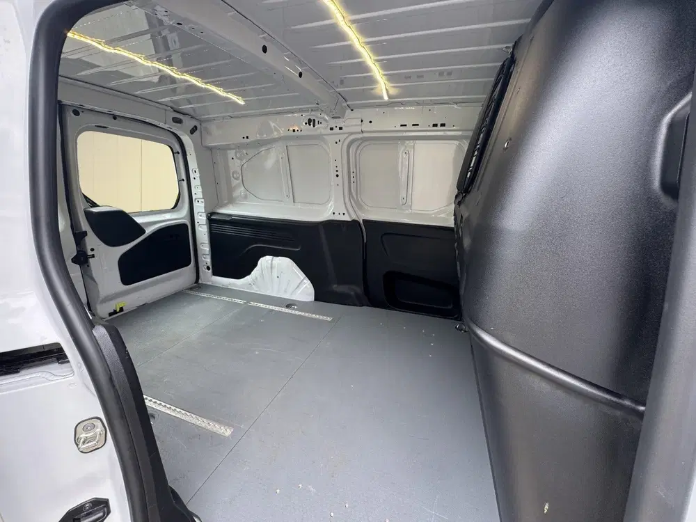 Opel Combo L2H1 50kWh uit 2022, foto 17