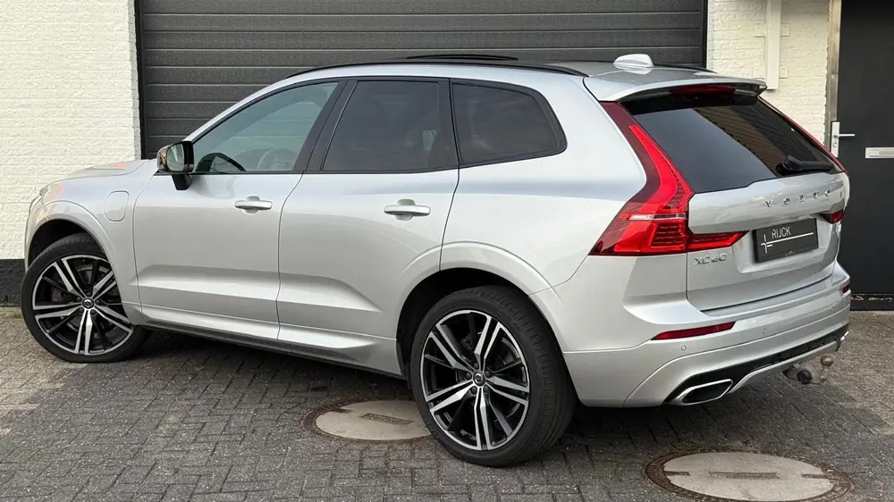 Volvo XC60 2.0 T6 Plug-in hybrid AWD R-Design | 360 | HK | uit 2021, foto 18