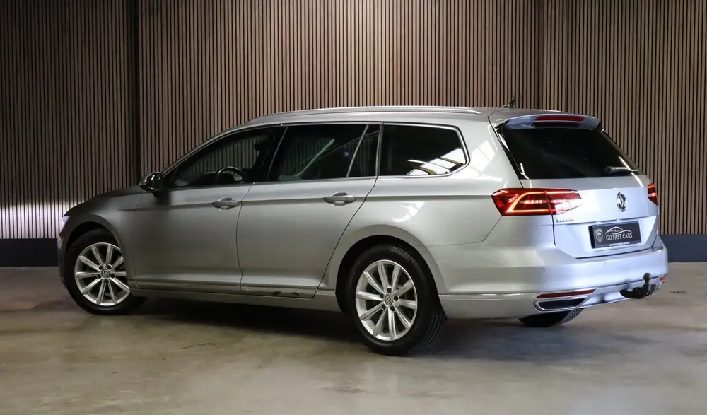 Volkswagen Passat Variant 2.0 TDI Comfortline Business |360 uit 2019, foto 5