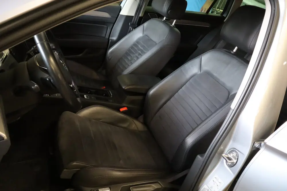 Volkswagen Passat Variant 2.0 TDI Comfortline Business |360 uit 2019, foto 9