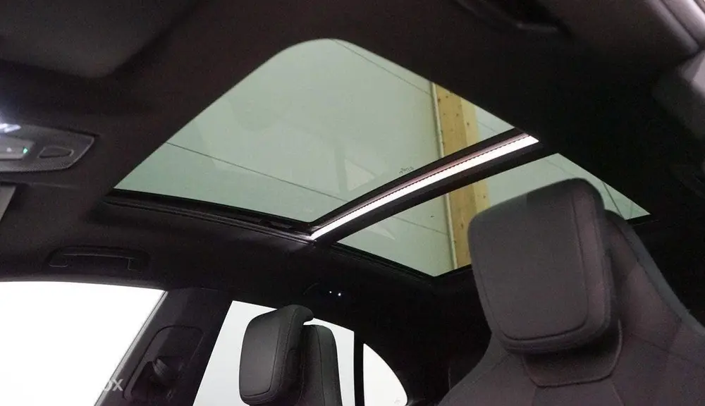 Porsche Macan 4 100 kWh uit 2024, foto 12