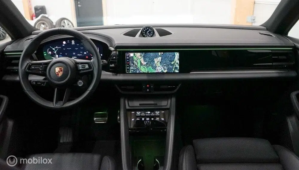 Porsche Macan 4 100 kWh uit 2024, foto 15
