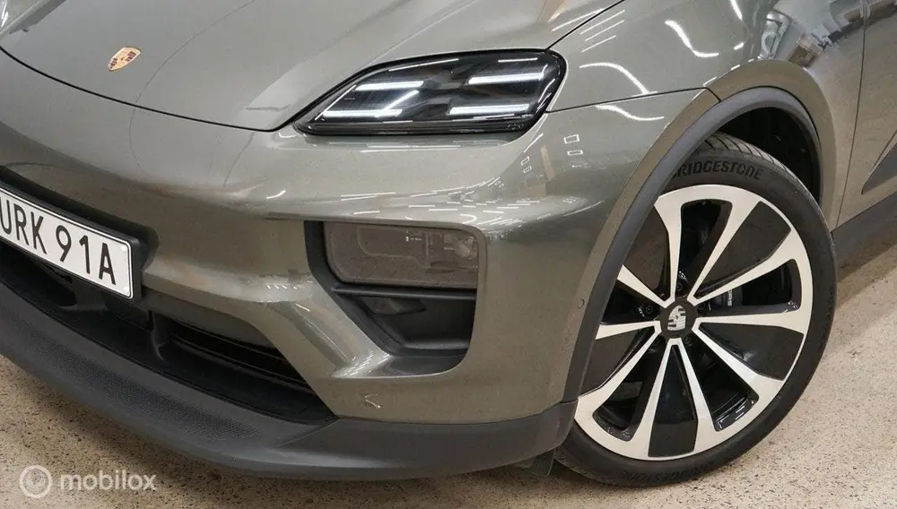 Porsche Macan 4 100 kWh uit 2024, foto 6