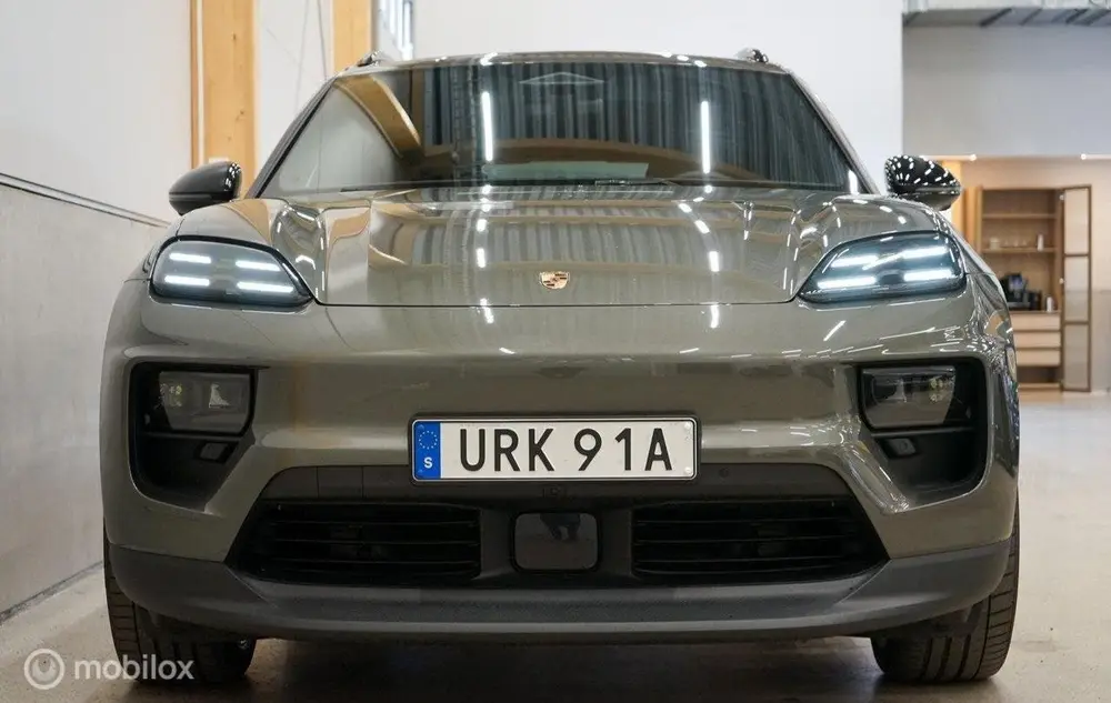 Porsche Macan 4 100 kWh uit 2024, foto 9
