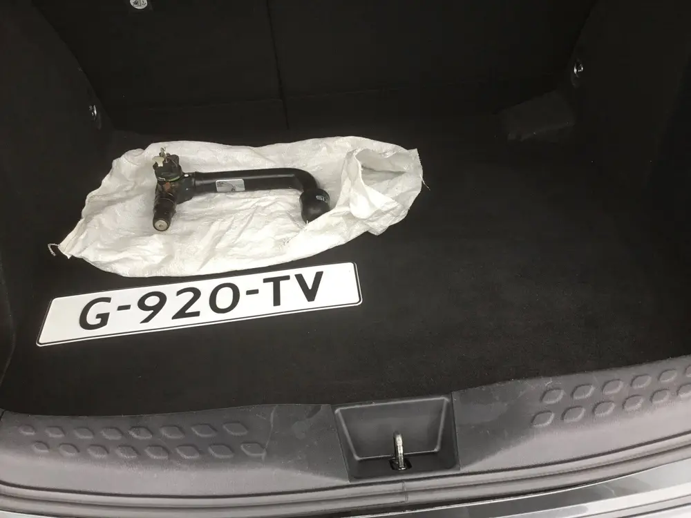 Toyota C-Hr 1.8 Hybrid Dynamic Sport (bj 2019, automaat) uit 2019, foto 6