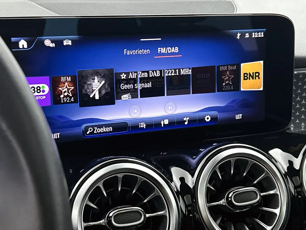 Mercedes-Benz EQB 250+ Business Line 71 kWh uit 2025, foto 9