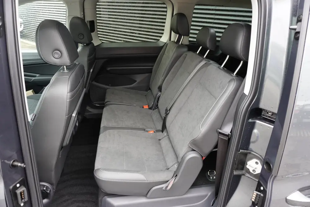 Volkswagen Caddy Maxi L2 150pk Plug-in Hybride Style Automaa uit 2026, foto 6