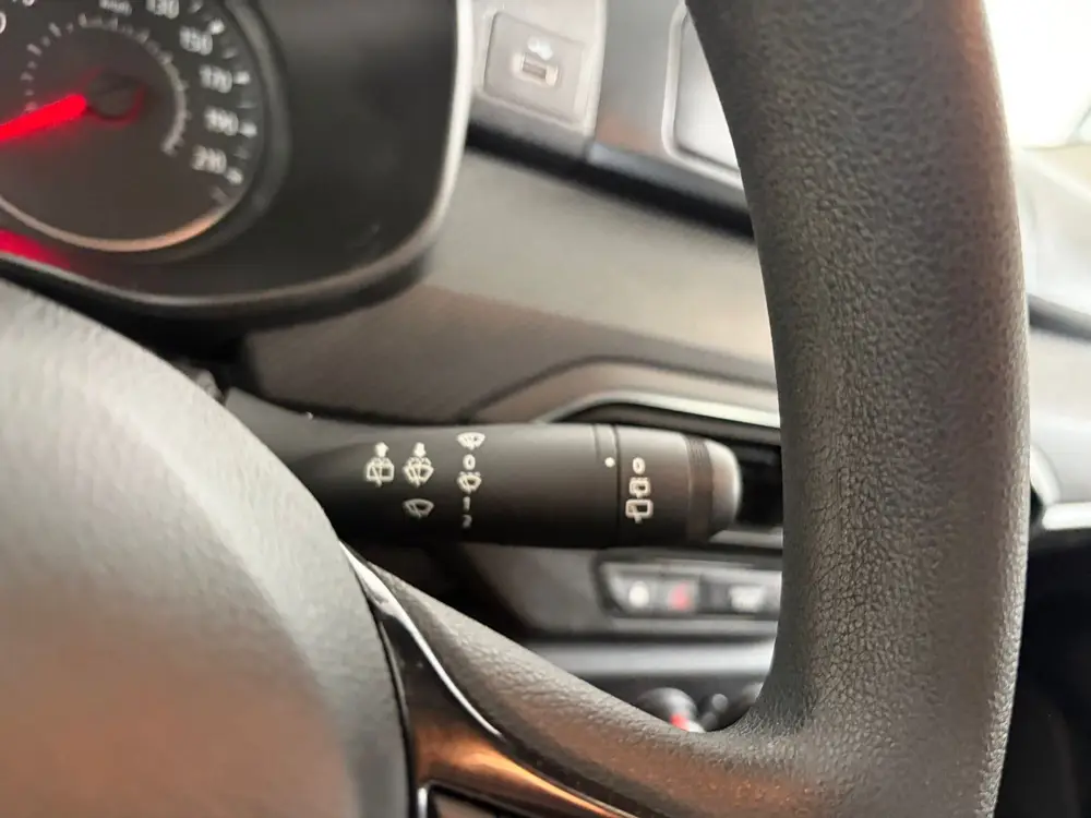 Dacia Sandero 1.0 TCe 90 Essential. Trekhaak (bj 2022) uit 2022, foto 12