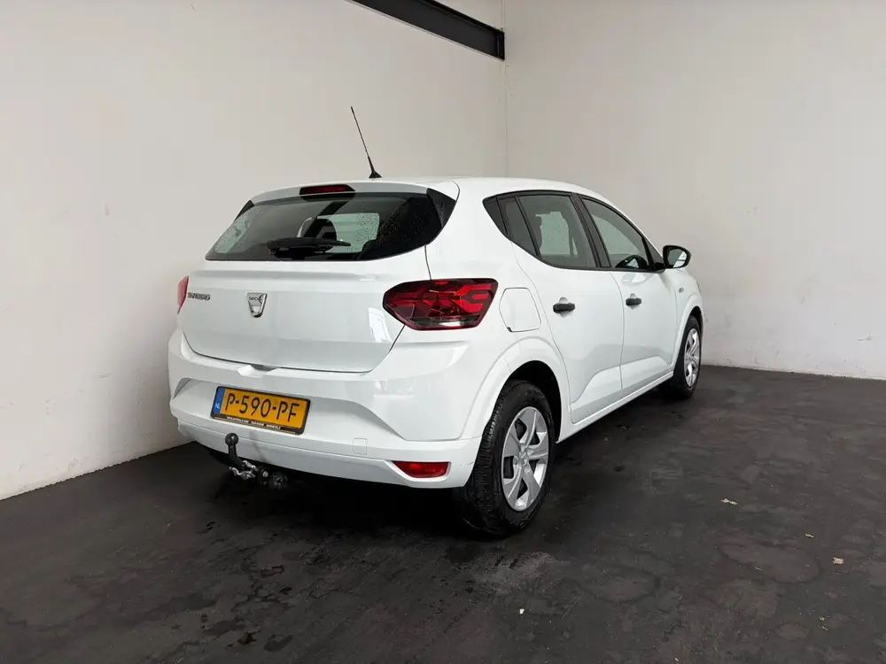 Dacia Sandero 1.0 TCe 90 Essential. Trekhaak (bj 2022) uit 2022, foto 2