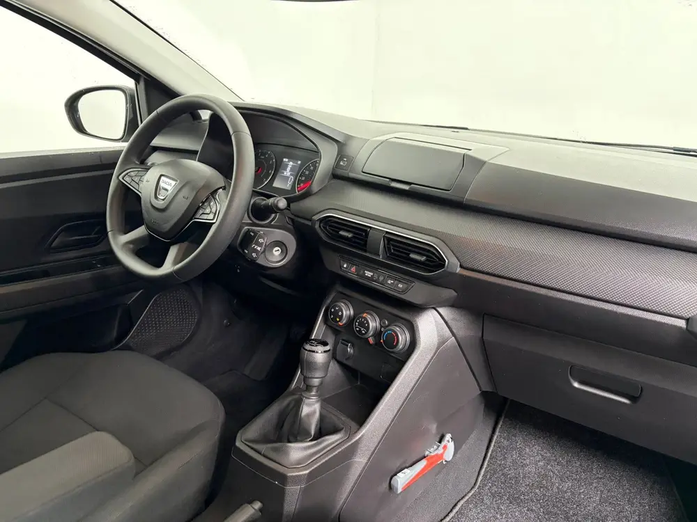 Dacia Sandero 1.0 TCe 90 Essential. Trekhaak (bj 2022) uit 2022, foto 4