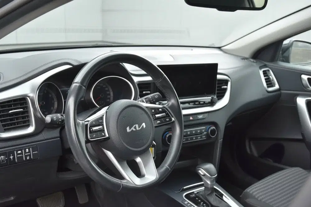 Kia Ceed 1.0 T-GDi MHEV DynamicLine uit 2022, foto 10