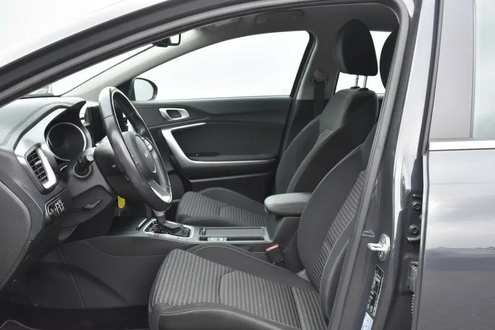 Kia Ceed 1.0 T-GDi MHEV DynamicLine uit 2022, foto 11