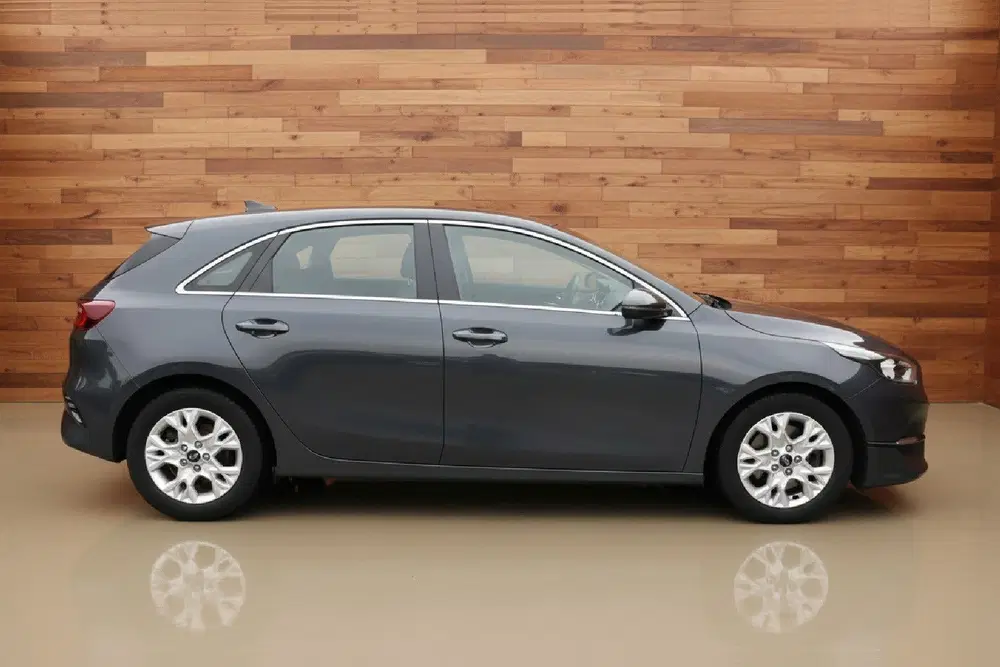 Kia Ceed 1.0 T-GDi MHEV DynamicLine uit 2022, foto 6