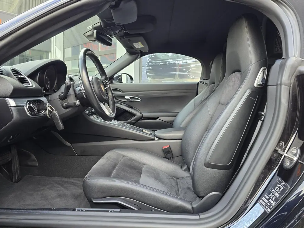 Porsche 718 Boxster 2.0 T|NL AUTO|SPORTCHRONO|ALCANTARA uit 2019, foto 15