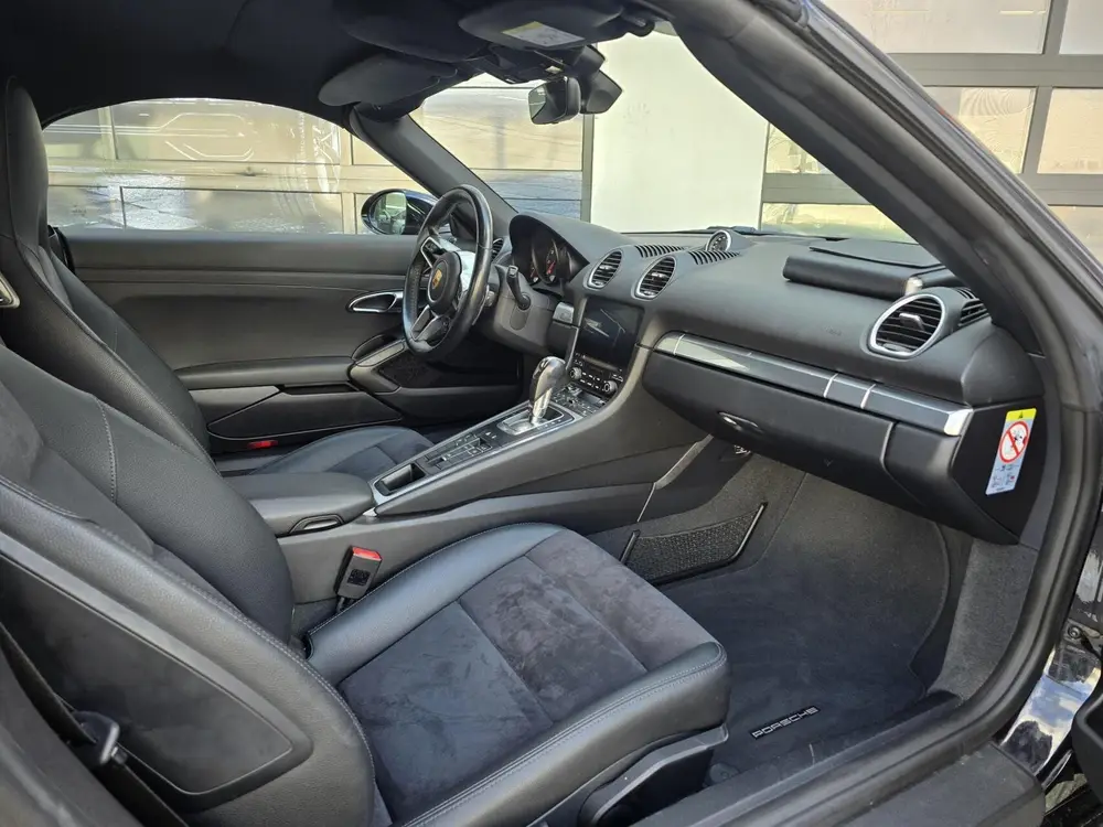 Porsche 718 Boxster 2.0 T|NL AUTO|SPORTCHRONO|ALCANTARA uit 2019, foto 16