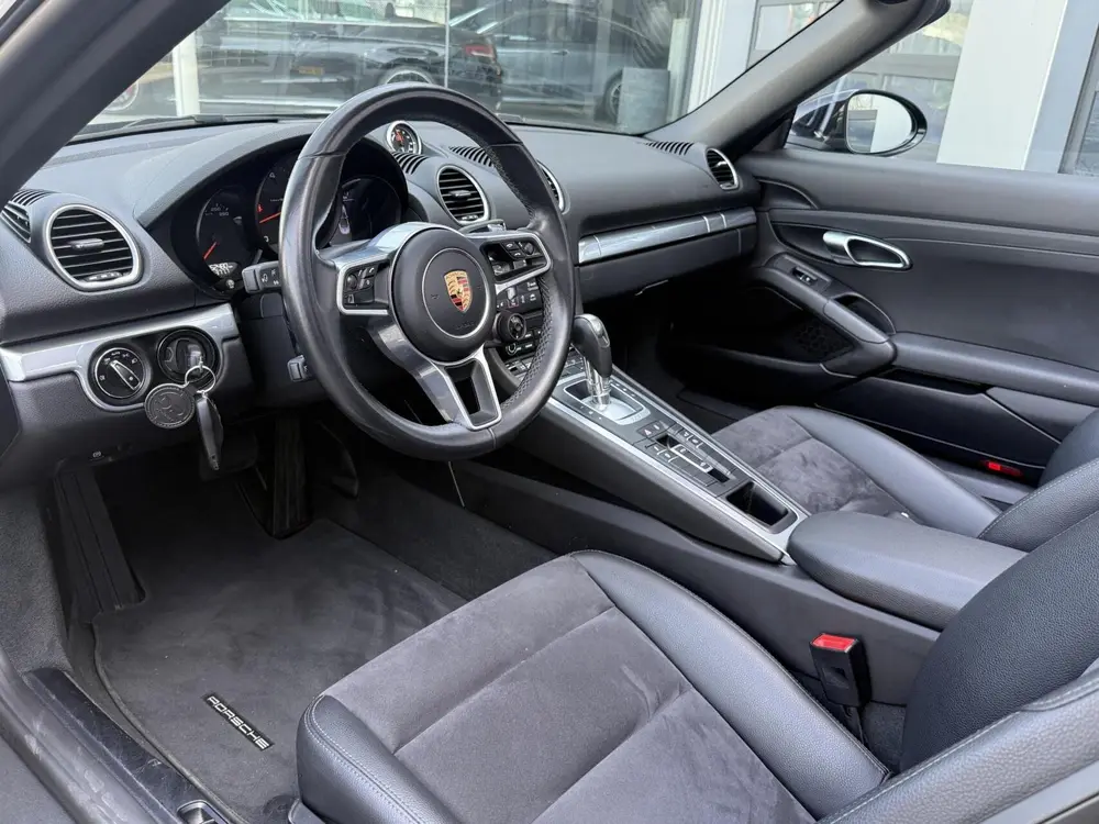 Porsche 718 Boxster 2.0 T|NL AUTO|SPORTCHRONO|ALCANTARA uit 2019, foto 18