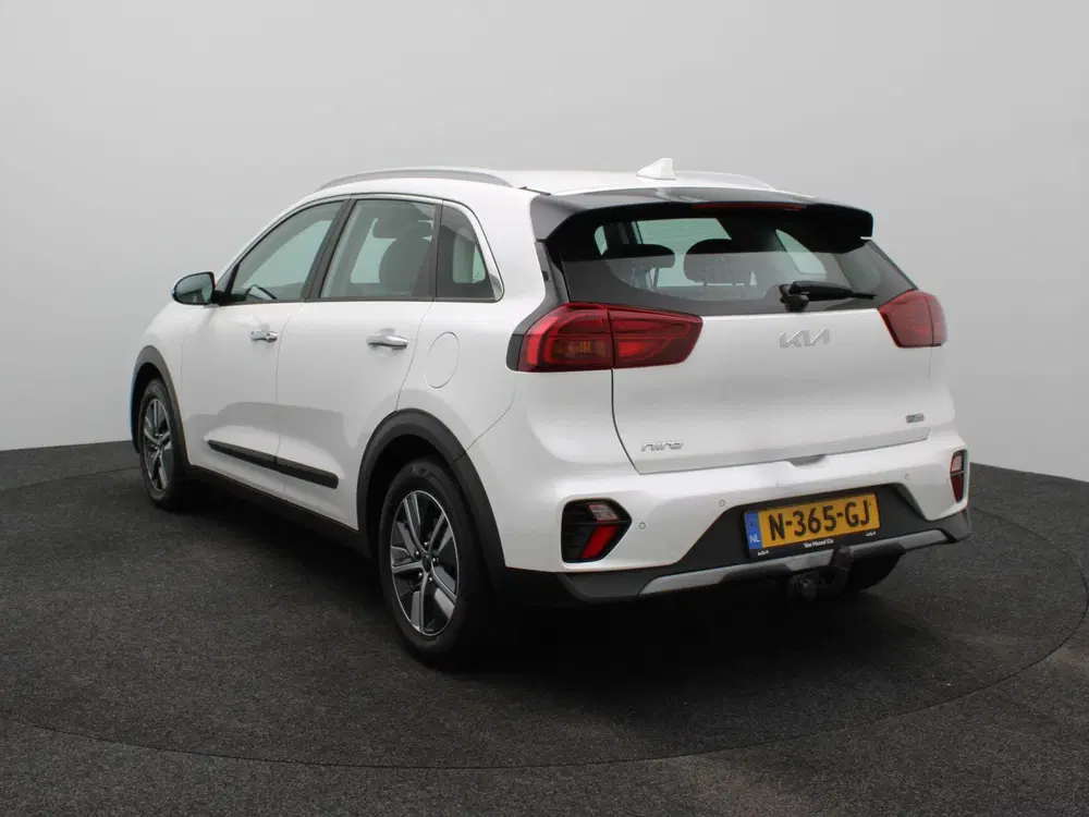 Kia Niro 1.6 GDi Hybrid DynamicLine uit 2021, foto 2