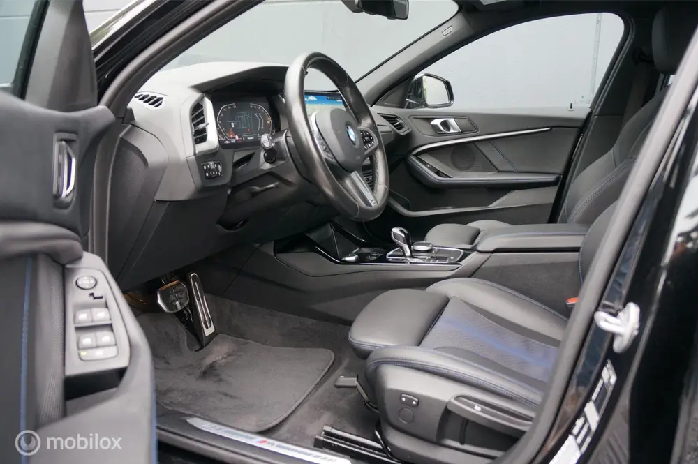BMW 1-serie 118i EDE M Sport Edition Navi Led PDC Stoe uit 2023, foto 8
