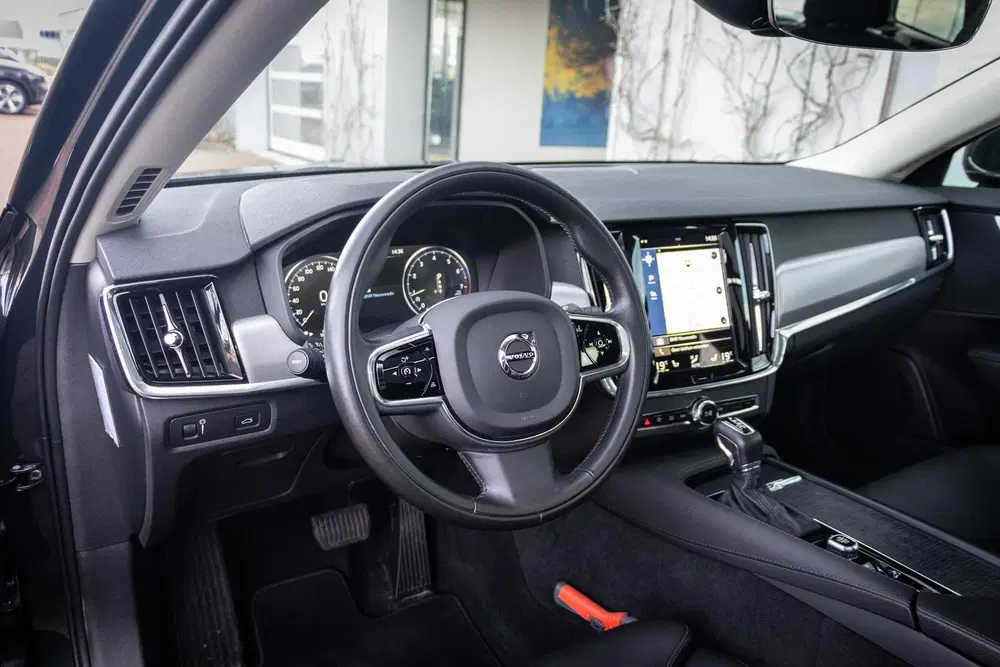 Volvo V90 2.0 T4 Momentum Pro uit 2020, foto 10