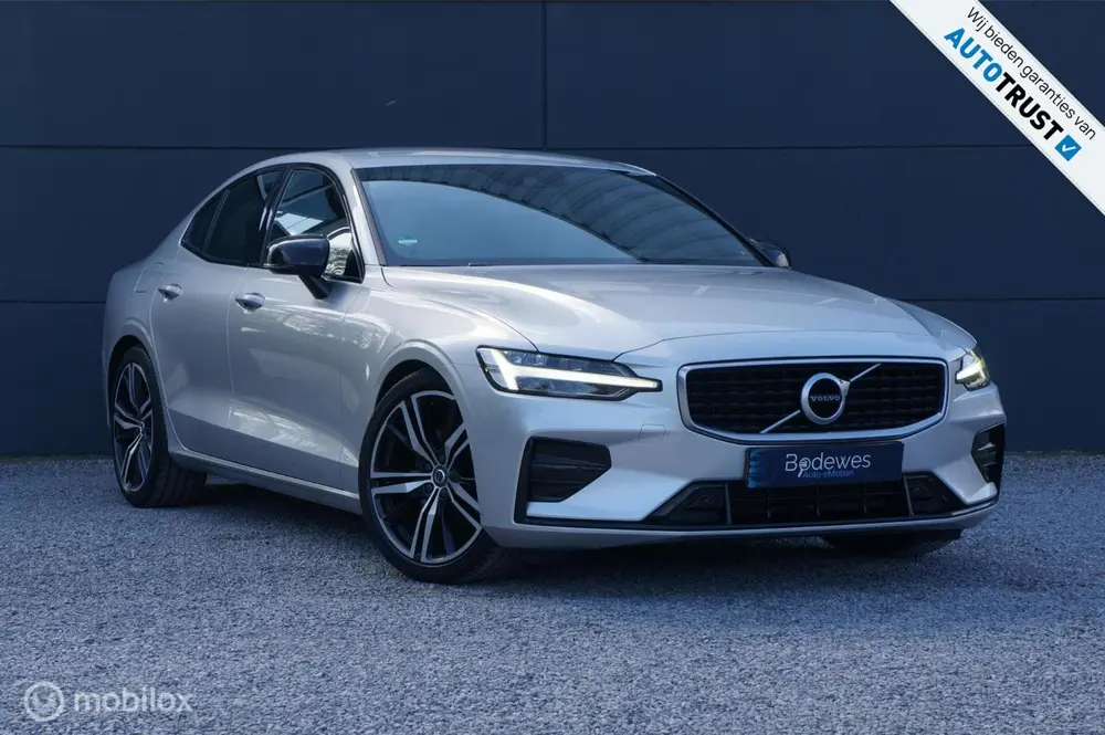 Volvo S60 2.0 T4 R-Design Aut Navi Ad.Cruise Apple/Android ! uit 2019