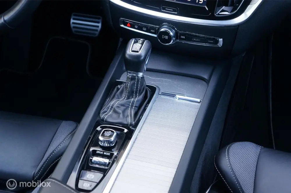Volvo S60 2.0 T4 R-Design Aut Navi Ad.Cruise Apple/Android ! uit 2019, foto 15