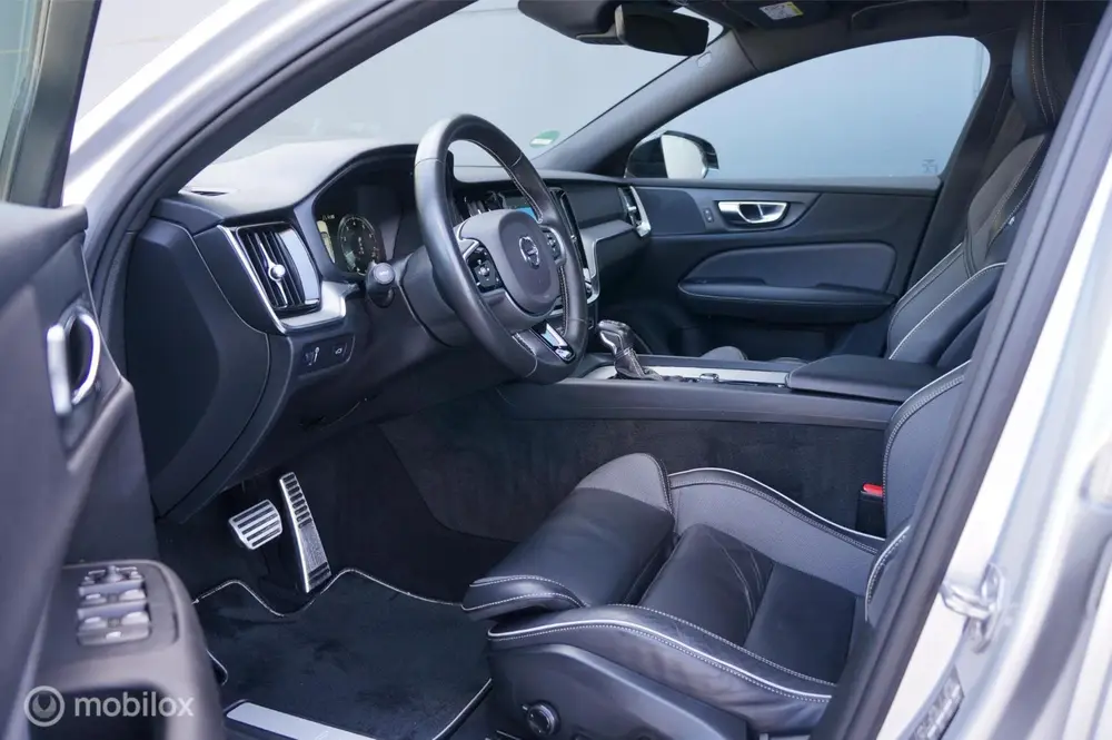 Volvo S60 2.0 T4 R-Design Aut Navi Ad.Cruise Apple/Android ! uit 2019, foto 8